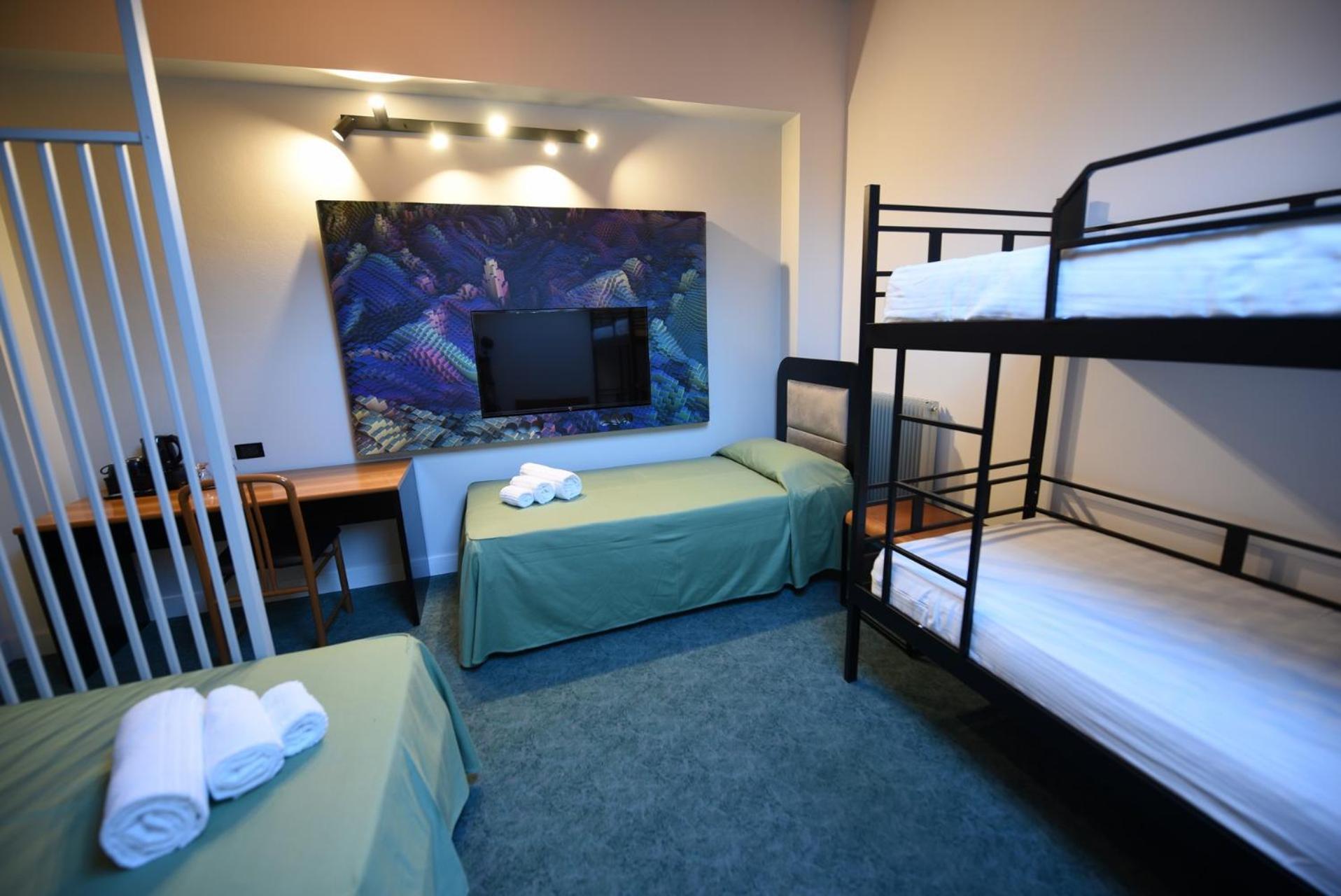 Hotel Celis Барчис Екстериор снимка