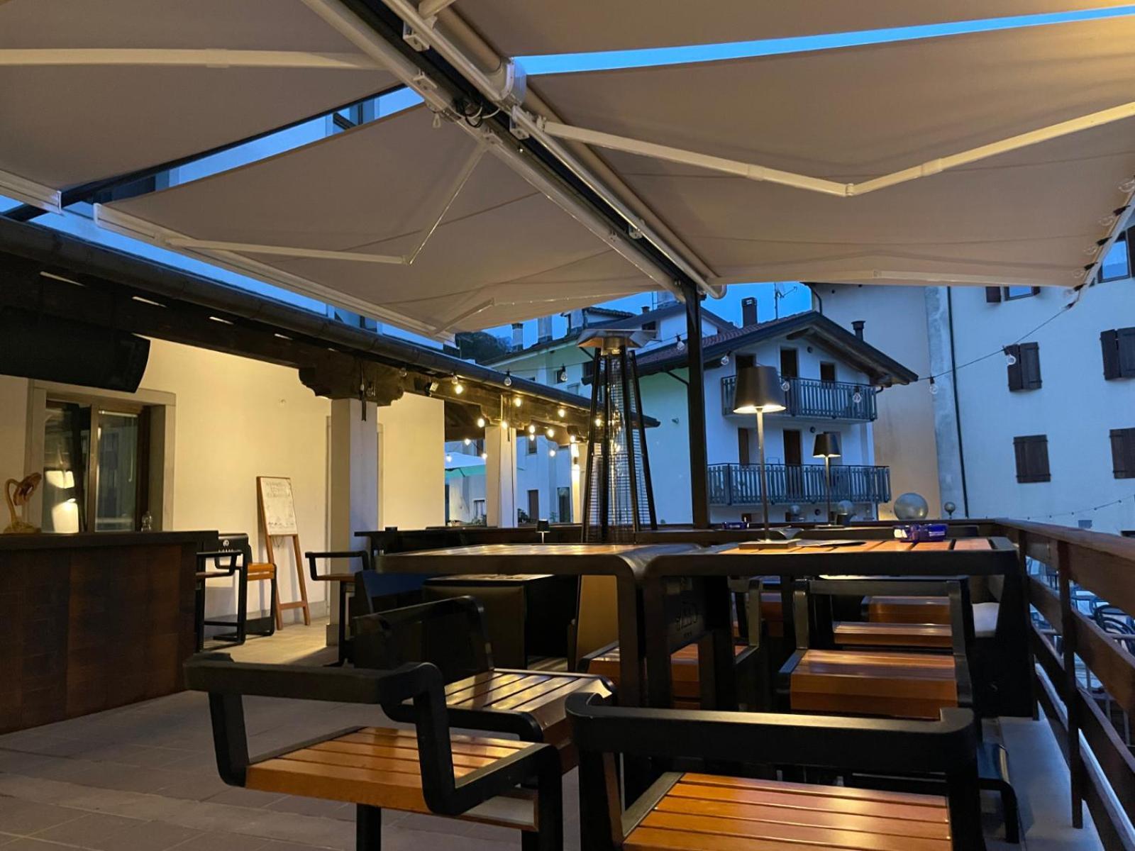 Hotel Celis Барчис Екстериор снимка