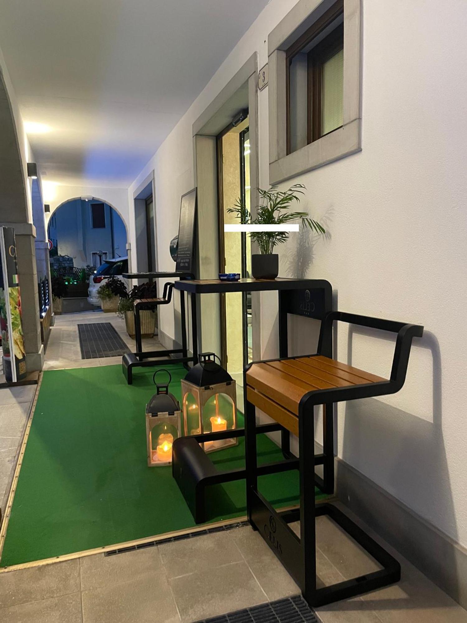 Hotel Celis Барчис Екстериор снимка