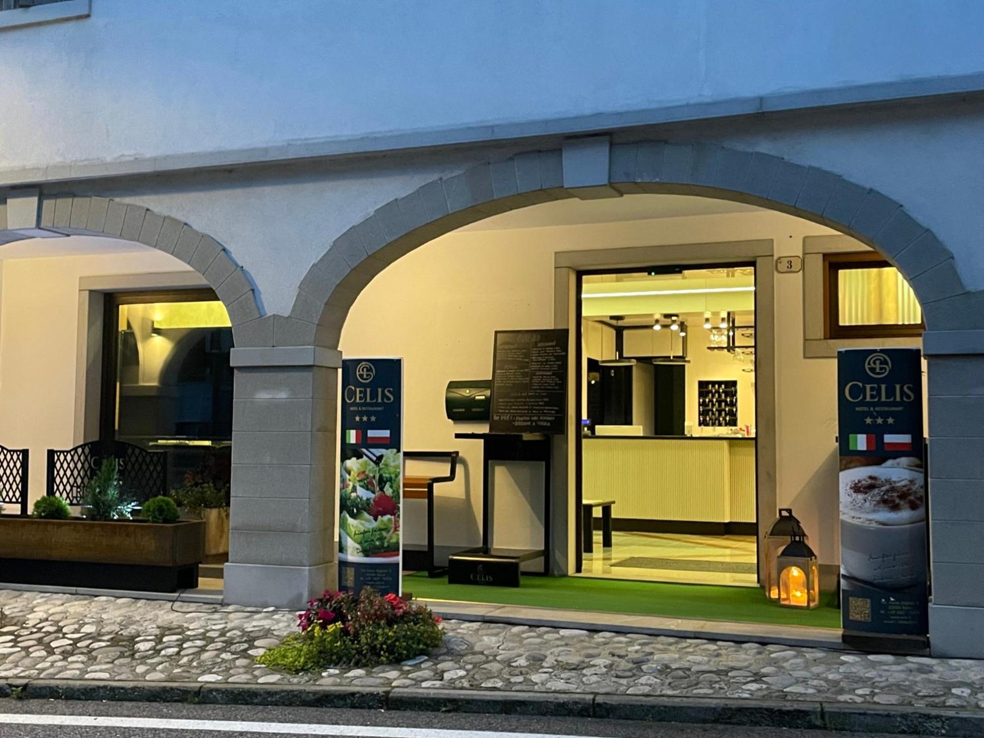 Hotel Celis Барчис Екстериор снимка